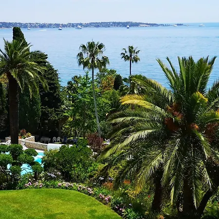Avec Piscine A La Mirandole Vallauris